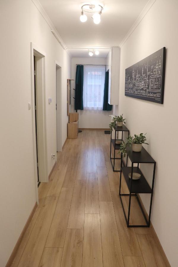 Piroska Bartok Teri Apartman 01 Eger Esterno foto